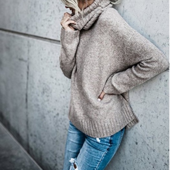 ODELIA Oversized Wool Taupe Turtleneck Sweater - Picture 4 of 8